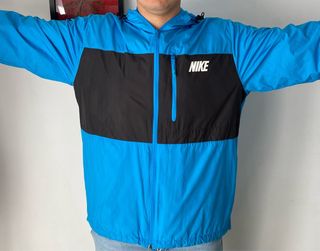 Chaqueta Nike impermeable