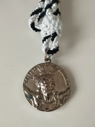Medalla Hermandad Cachorro Sevilla