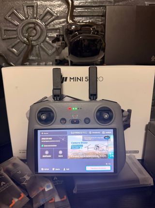 Dron DJI Mini 5 Pro + Accesorios