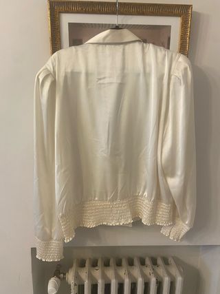 Blusa/chaqueta blanca de Modital