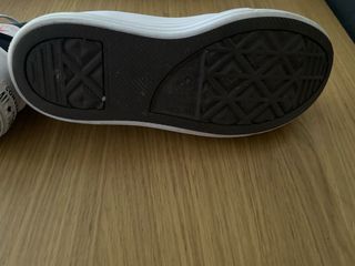 Botas Converse Negras y Rosas