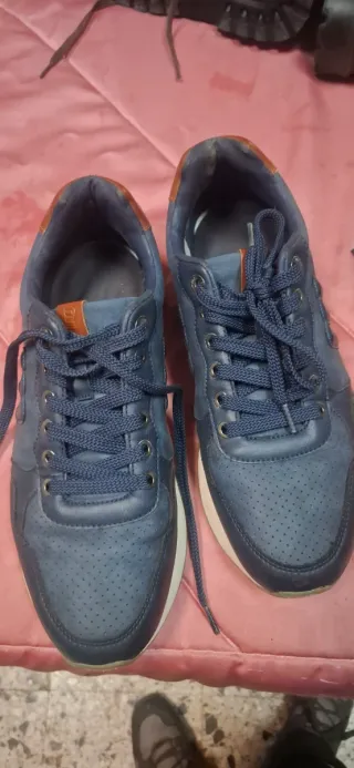 Zapatillas deportivas azules talla 42