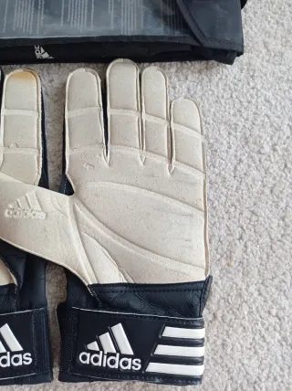 Guantes de portero Adidas negros y naranjas