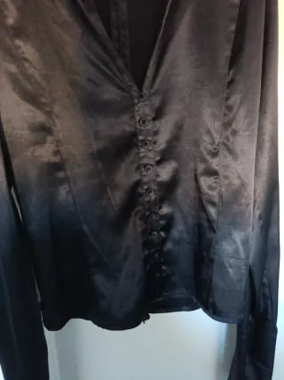 Camisa de raso negra