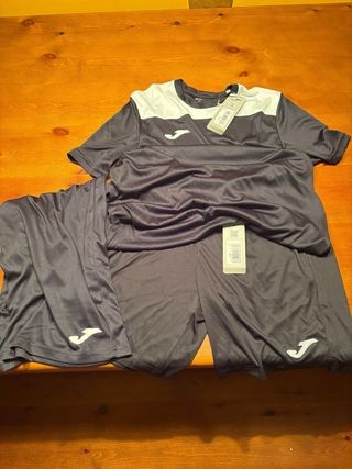 Equipación deportiva Joma