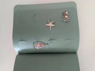 Organizador de pendientes verde