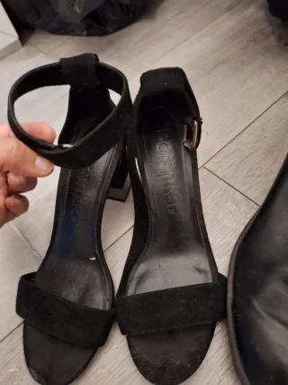 Sandalias de tacón negras