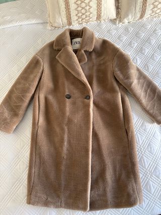 Abrigo pelo Zara Talla S