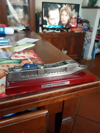 Modellino Nave MSC Fantasia