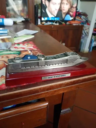 Modellino Nave MSC Fantasia