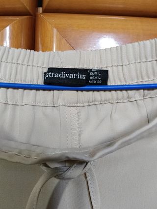 Pantalón beige