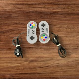 Nintendo SNES Mini Console + 2 Controller!!
