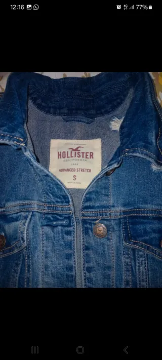 Chaqueta vaquera Hollister desgastada