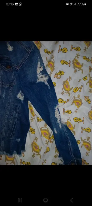 Chaqueta vaquera Hollister desgastada