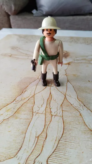 Airgamboys Explorador Safari con Arma.