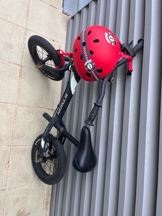 Bici sin pedales BTWIN + Casco Rojo