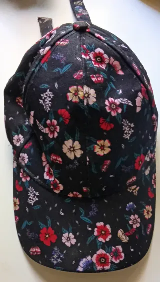 Gorra Terranova flores negra multicolor