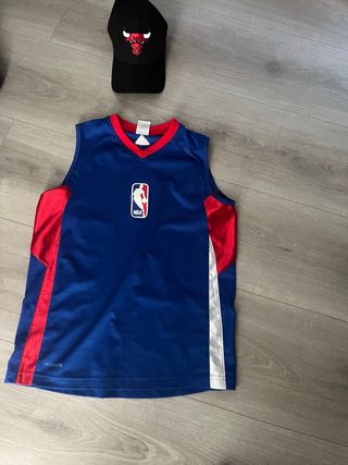 Camiseta NBA Talla 13-14Y + Gorro Bulls