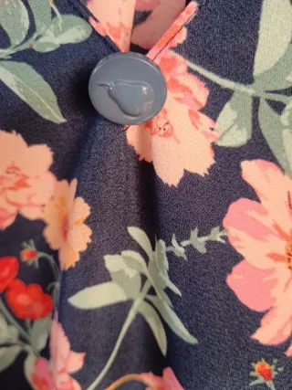 Blusa Talla Grande Floral Sin Mangas