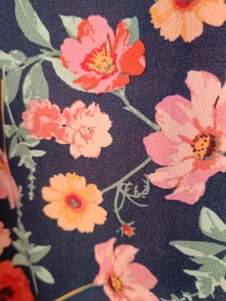 Blusa Talla Grande Floral Sin Mangas