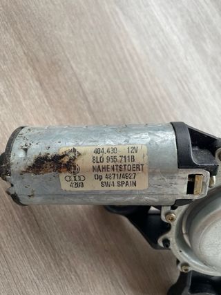 Motor limpiaparabrisas trasero + brazo Audi A3 8l