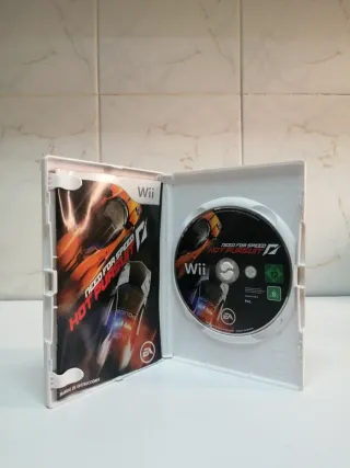 Need For Speed Hot Pursuit Wii + Volante