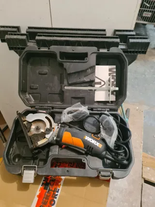 Worx Saw mini sierra circular