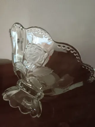 Frutero antiguo de cristal tallado