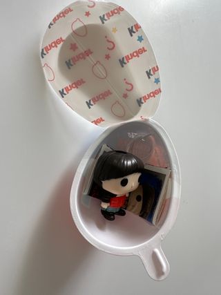 Kinder Joy Stranger Things Figura