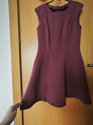 Vestido burdeos