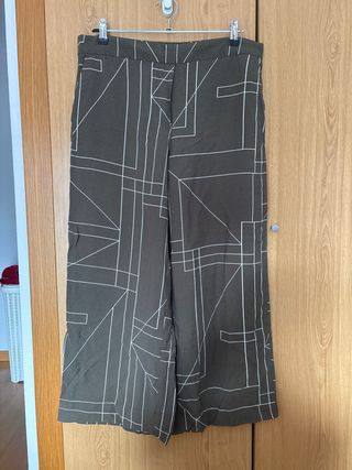 Pantalón ancho estampado geométrico