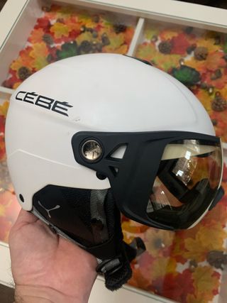 Casco de esquí CEBE con visera