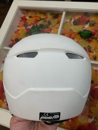 Casco de esquí CEBE con visera