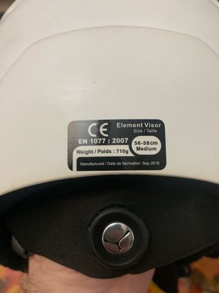 Casco de esquí CEBE con visera