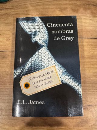 CINCUENTA SOMBRAS DE GREY