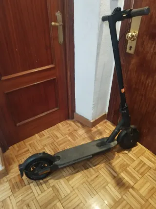2 Patinetes Eléctricos Xiaomi y Ninebot