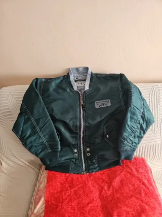 Chaqueta bomber verde