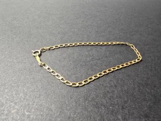 Pulsera dorada eslabones