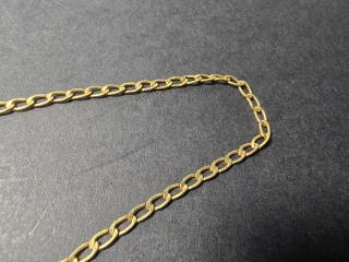 Pulsera dorada eslabones