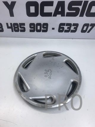 Tapacubo suelto peugeot r14