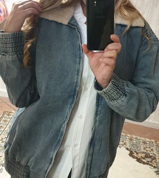 Cazadora vaquera oversize cuello borreguillo