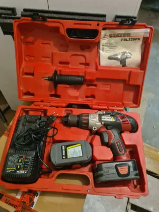 Taladro atornillador 2 batetias Stayer 20V PBL320P
