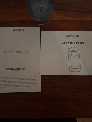 Nespresso Vertuo Plus Cafetera, depósito nuevo.