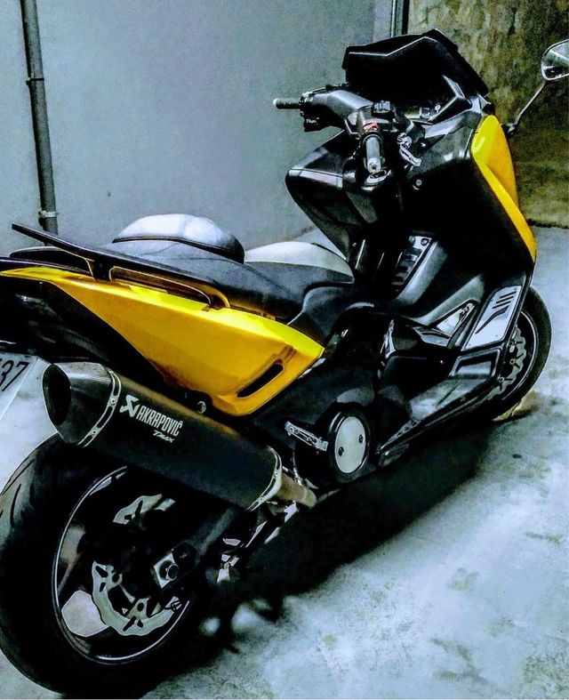 Carenado Yamaha Tmax 530