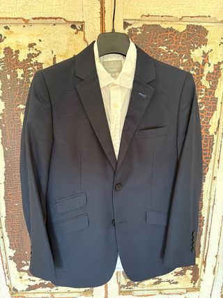 CHAQUETA Y CAMISA NIÑO