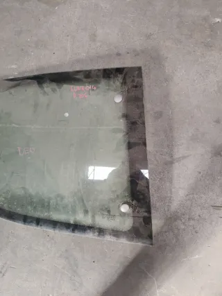 Luna trasera derecha Peugeot 206 2.0 HDI 3P