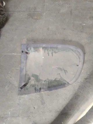 Luna trasera derecha Peugeot 206 2.0 HDI 3P