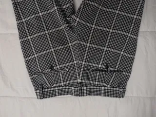 Pantalón cuadros blanco y negro