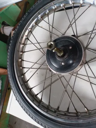 Llanta Delantera Derbi Variant Mundial 16