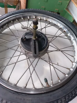 Llanta Delantera Derbi Variant Mundial 16